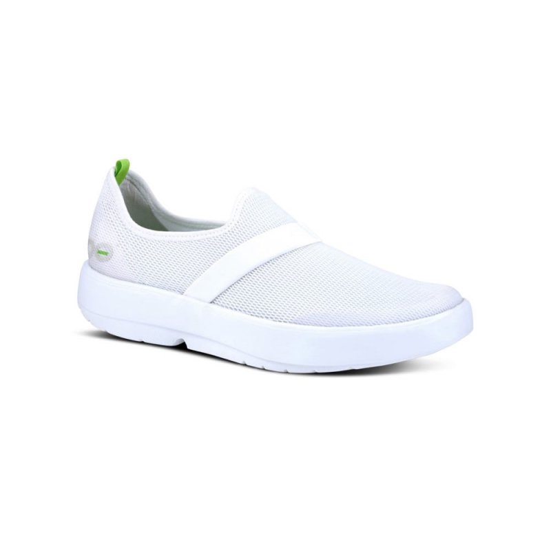 OOFOS Women's OOmg Low Shoe - White