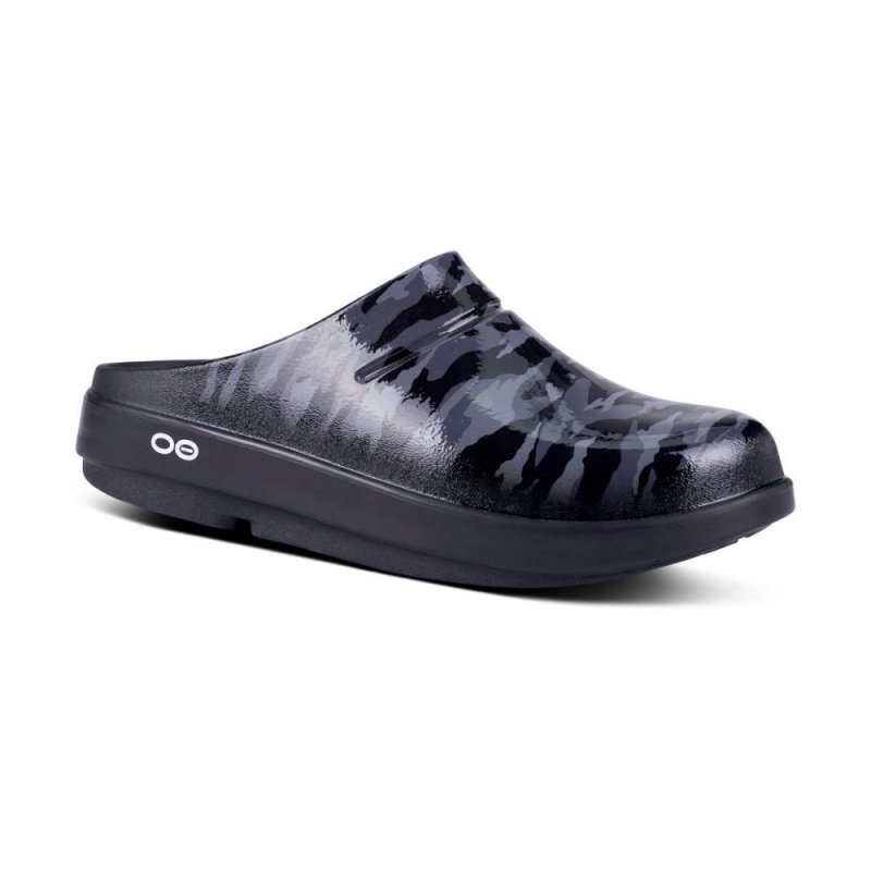 OOFOS Women's OOcloog Limited Edition Clog - Black Camo