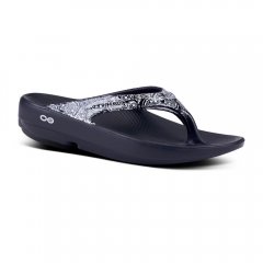 OOFOS Women's OOlala Limited Sandal - Black Bandana