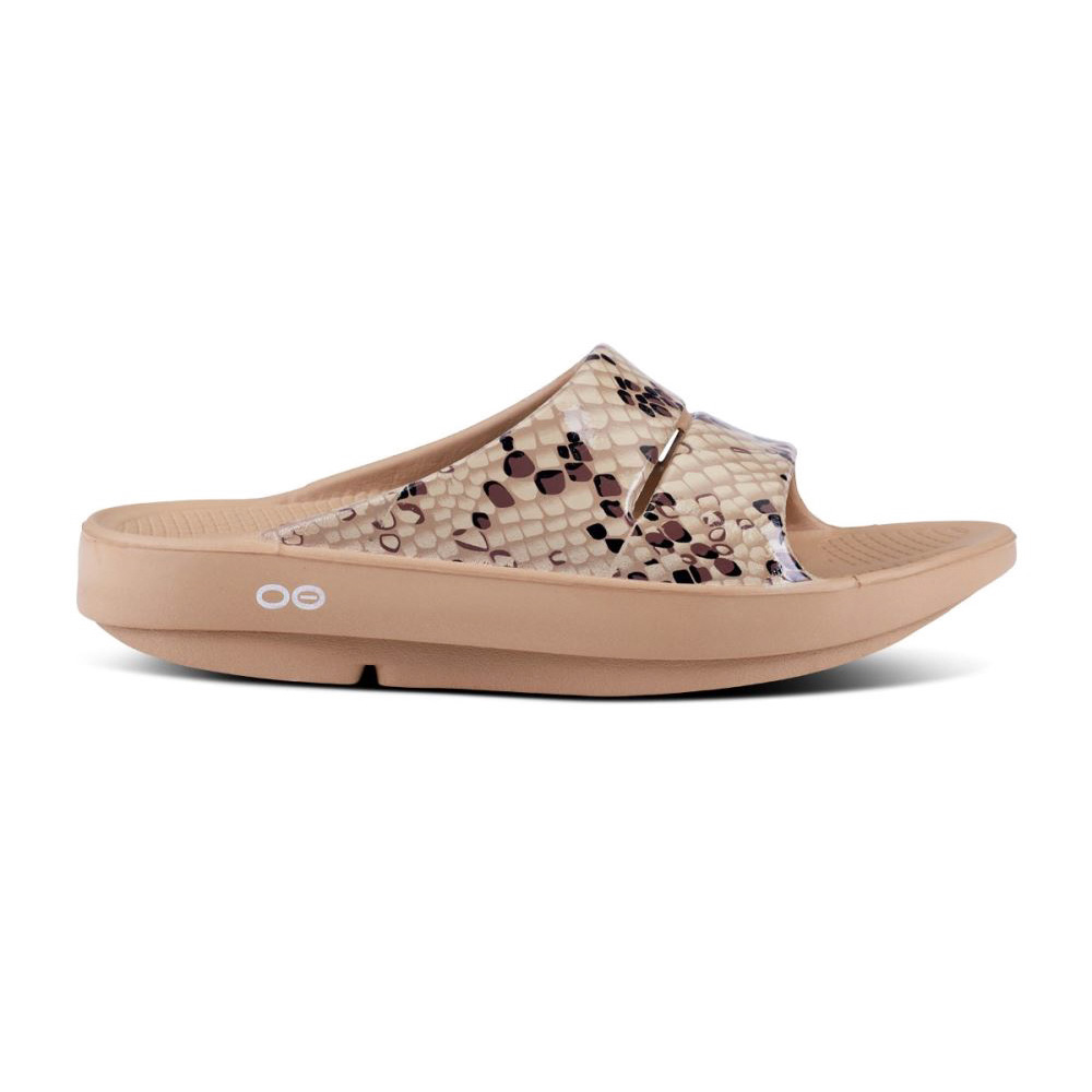 OOFOS Women's OOahh Luxe Slide Sandal - Desert Snake