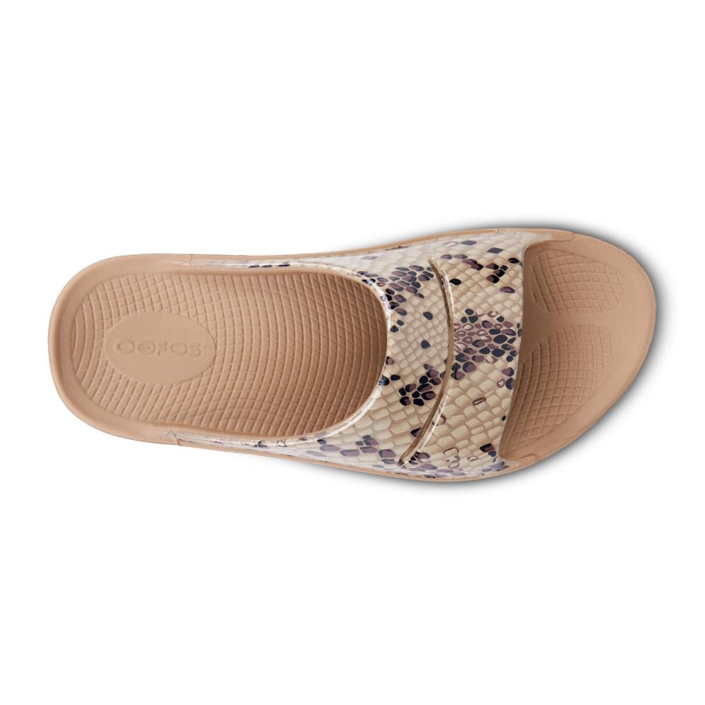 OOFOS Women's OOahh Luxe Slide Sandal - Desert Snake