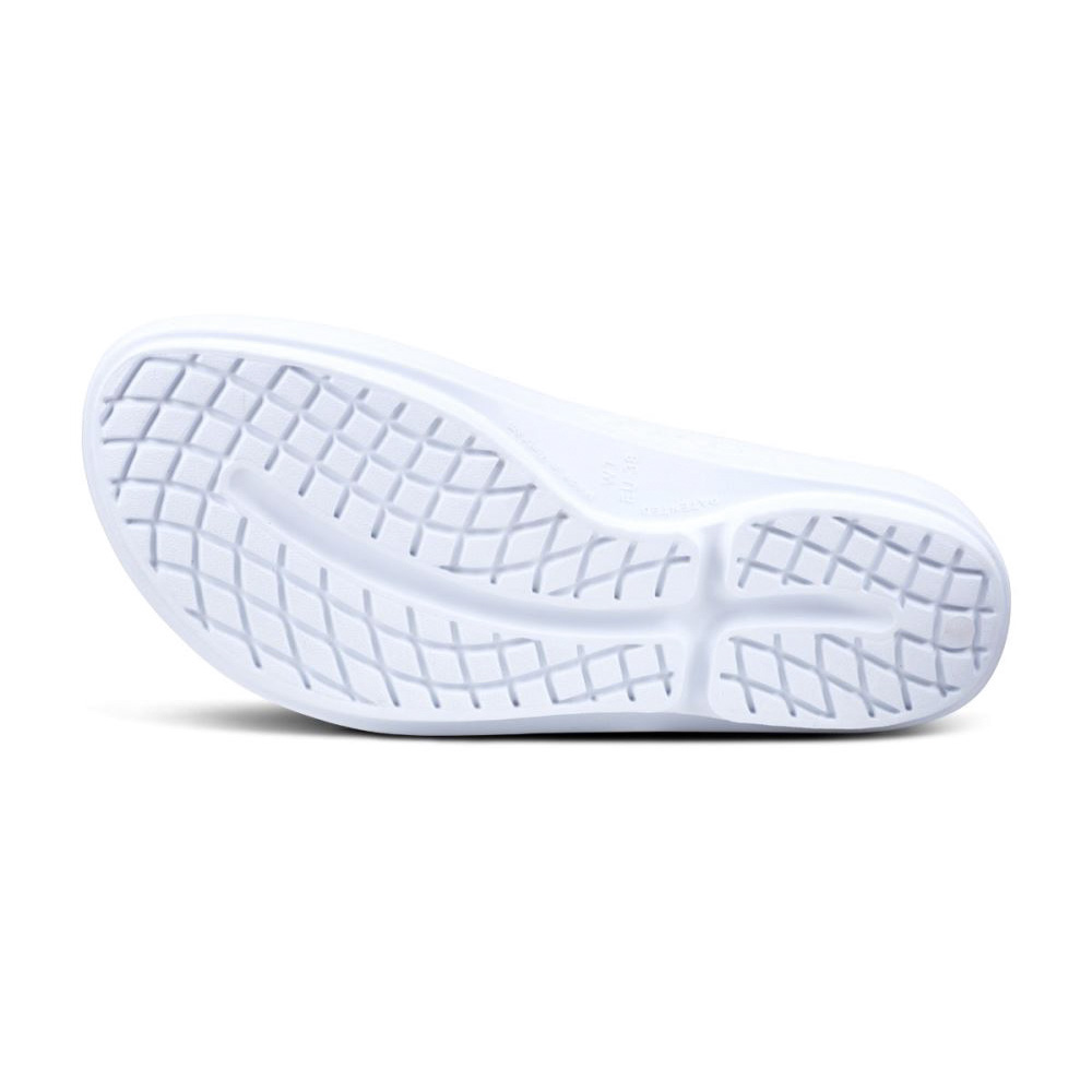 OOFOS Women's OOlala Limited Sandal - Firecracker