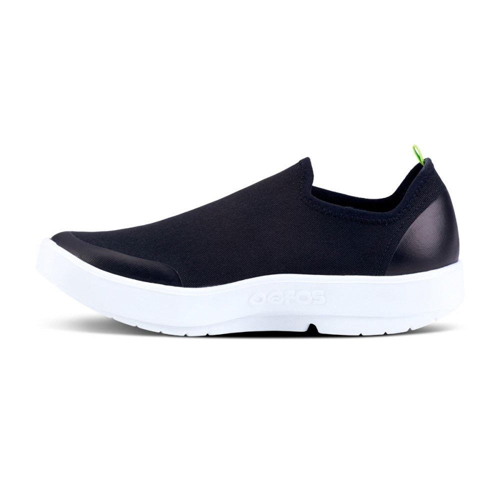 OOFOS Women's OOmg eeZee Low Shoe - White Black