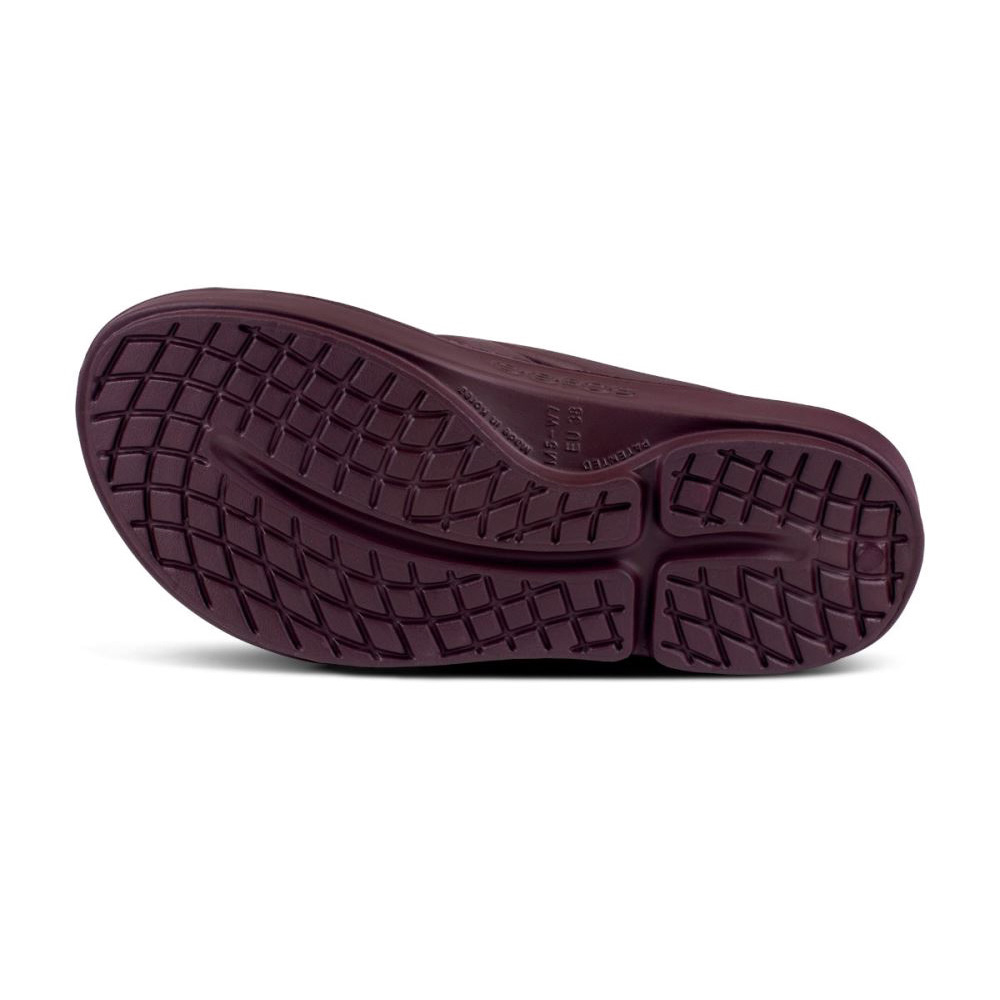 OOFOS Women's OOriginal Sandal - Cabernet