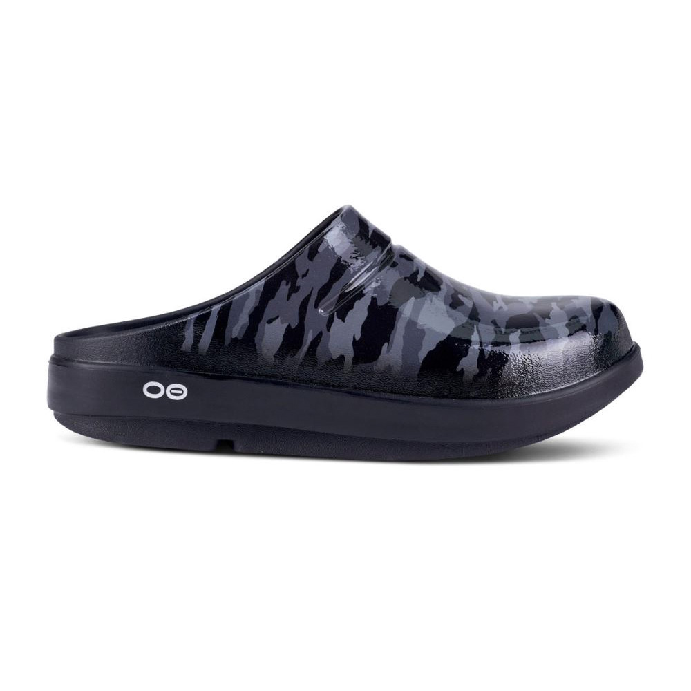OOFOS Women's OOcloog Limited Edition Clog - Black Camo