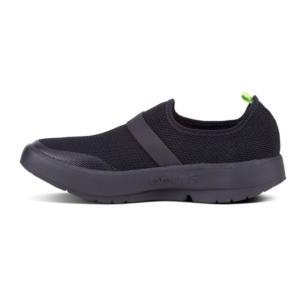 OOFOS Women's OOmg Low Shoe - Black