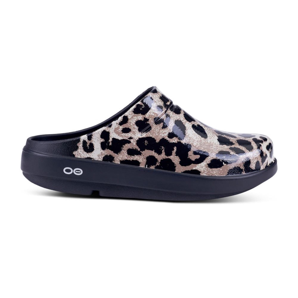 OOFOS Women's OOcloog Limited Edition Clog - Cheetah
