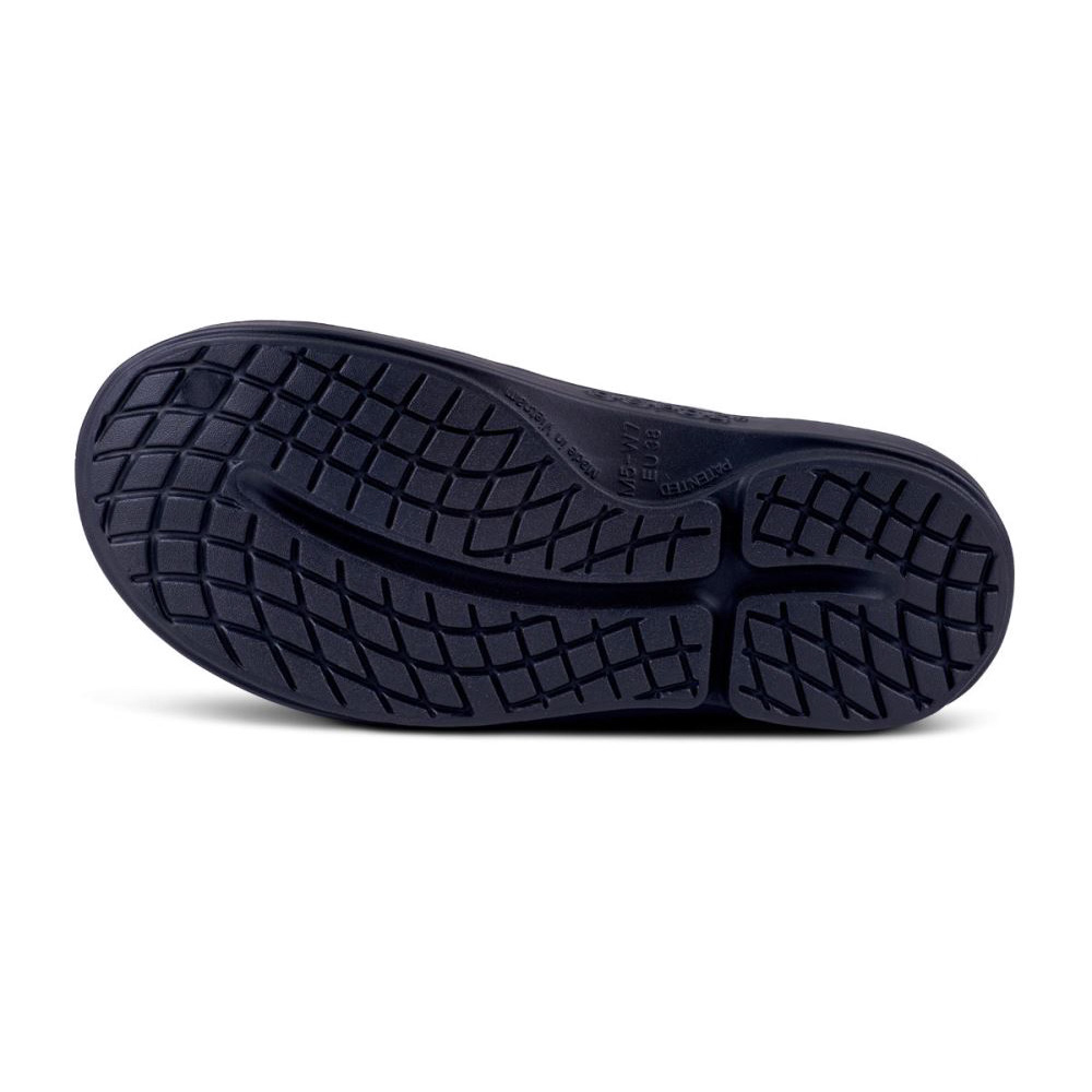 OOFOS Women's OOcloog Limited Edition Clog - Purple Camo
