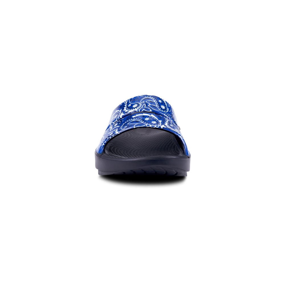 OOFOS Women's OOahh Luxe Slide Sandal - Blue Bandana