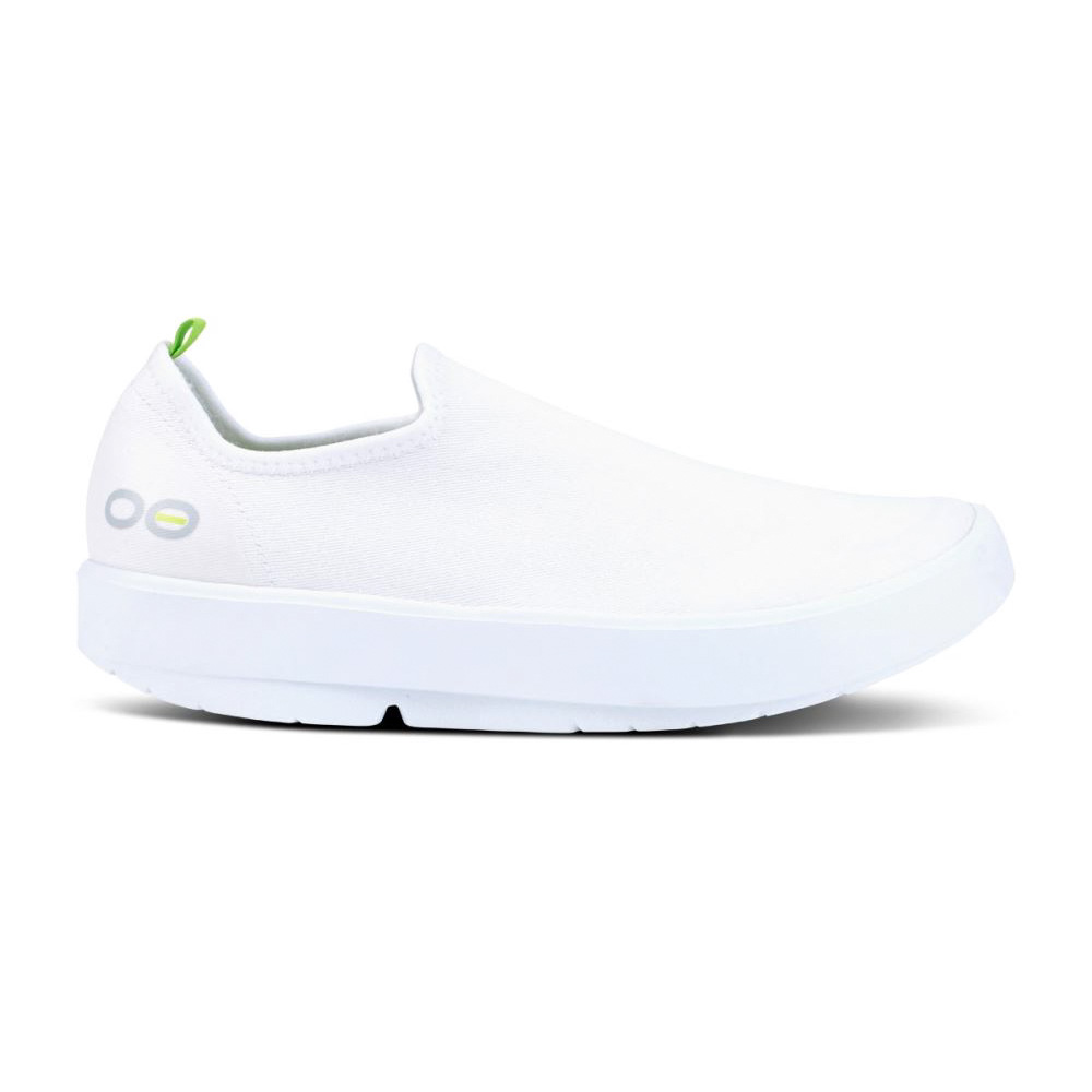 OOFOS Women's OOmg eeZee Low Shoe - White