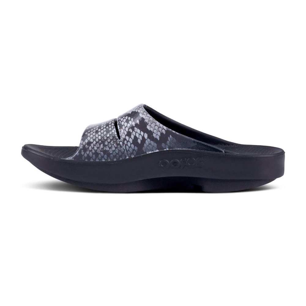OOFOS Women's OOahh Luxe Slide Sandal - Snake