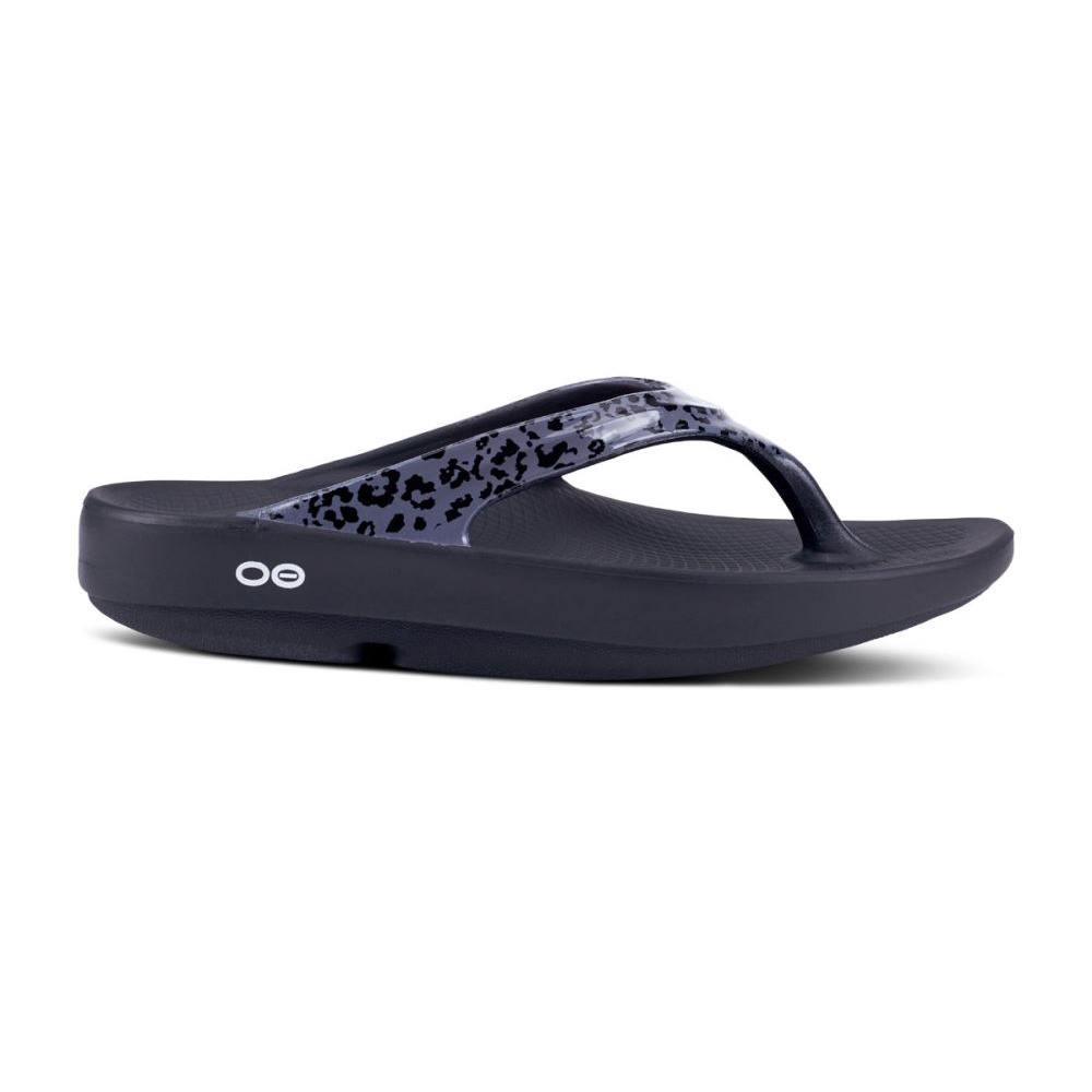 OOFOS Women's OOlala Limited Sandal - Gray Leopard
