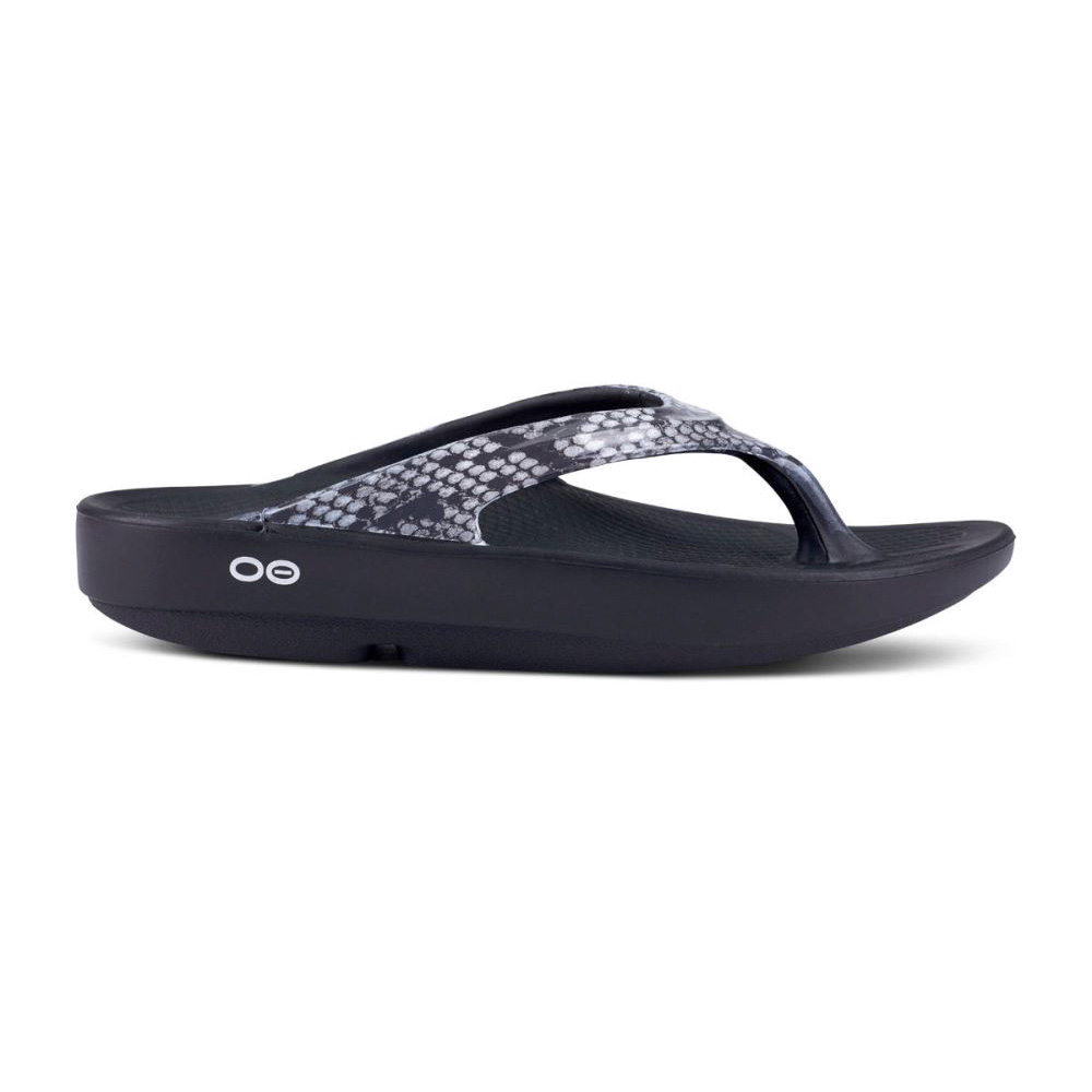 OOFOS Women's OOlala Limited Sandal - Snake