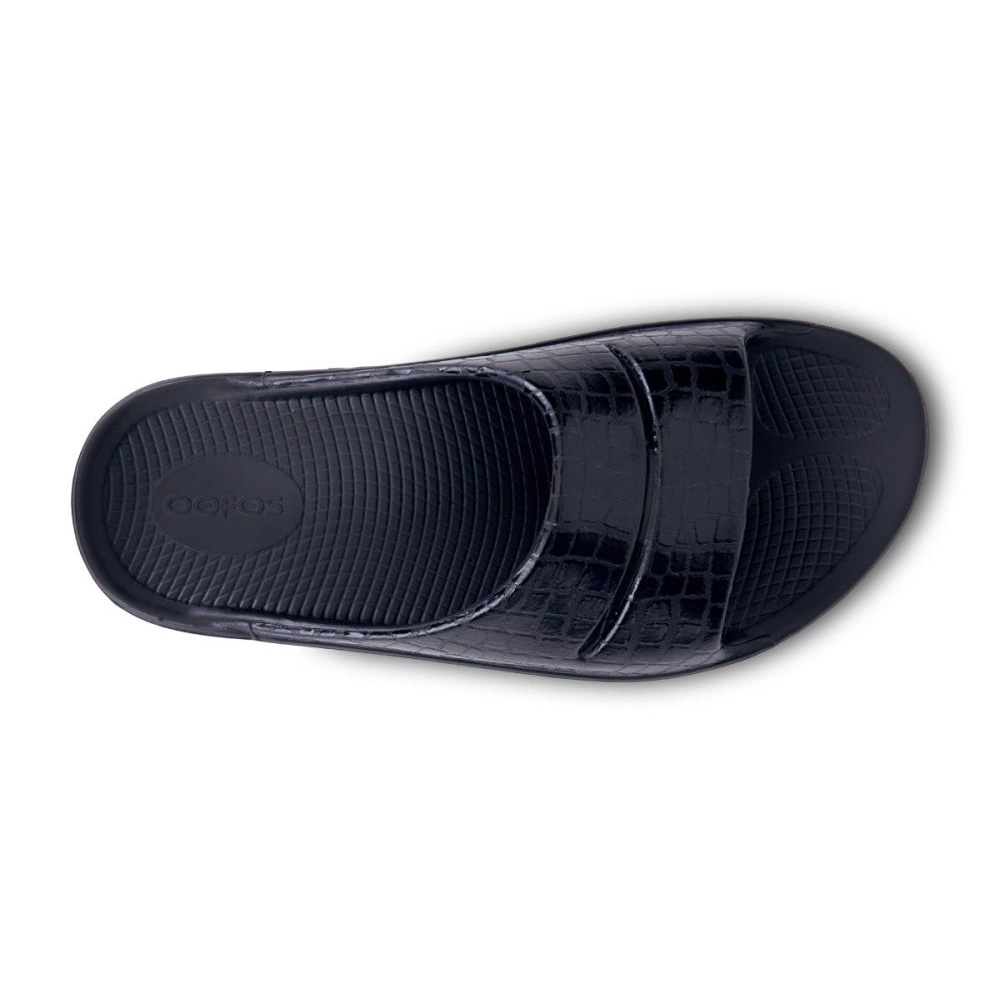 OOFOS Women's OOahh Luxe Slide Sandal - Black Gator