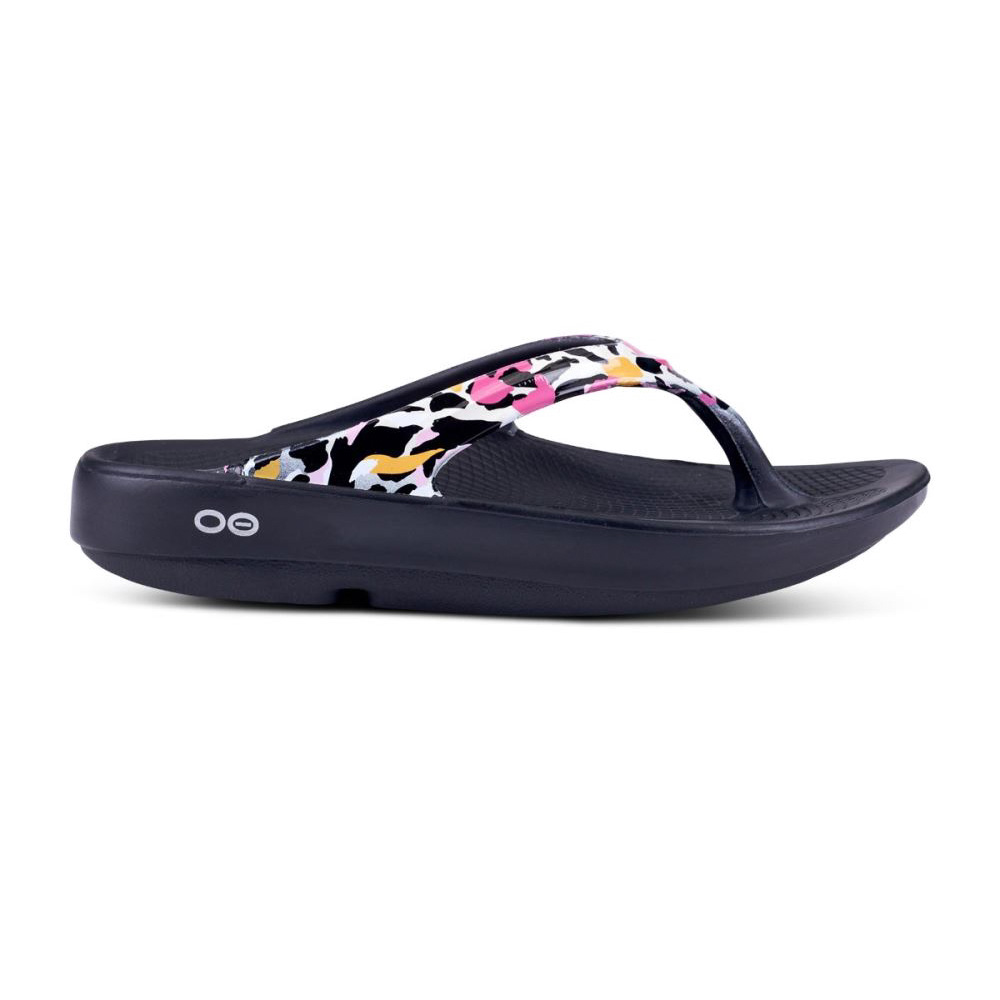 OOFOS Women's OOlala Limited Sandal - Tiger Lily