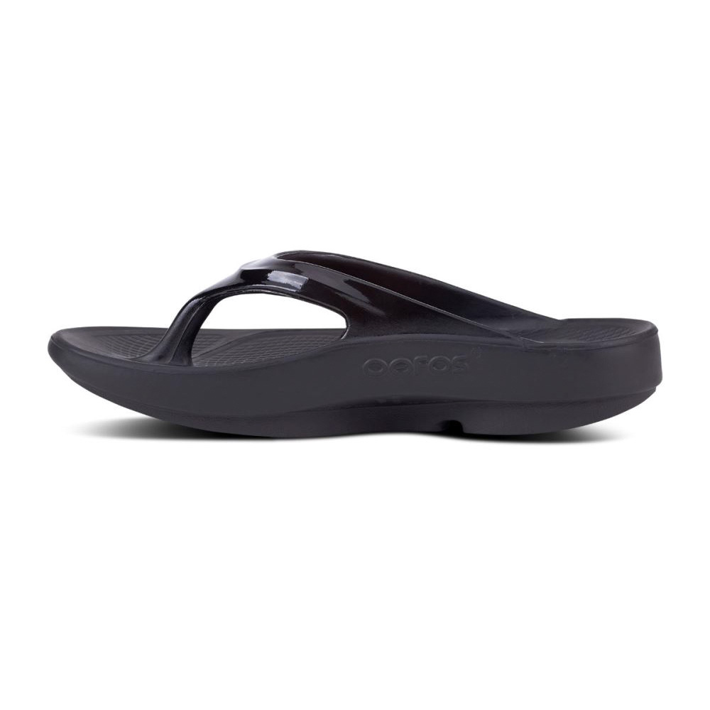 OOFOS Women's OOlala Sandal - Black