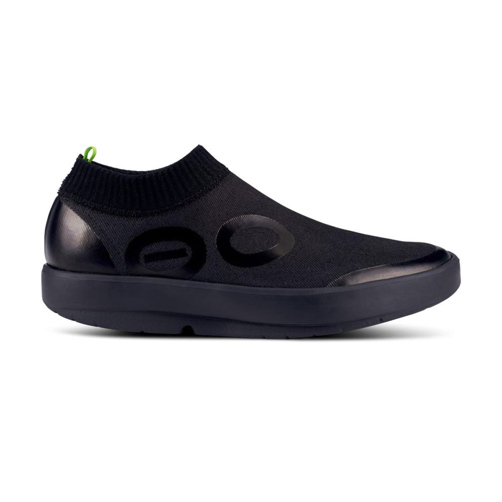 OOFOS Men's OOmg eeZee Mid Shoe - Black