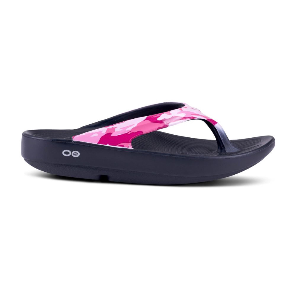 OOFOS Women's OOlala Limited Sandal - Project Pink Camo