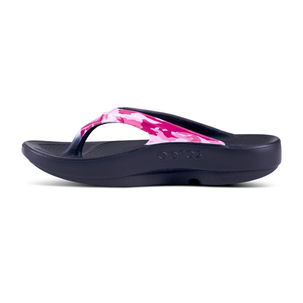 OOFOS Women's OOlala Limited Sandal - Project Pink Camo