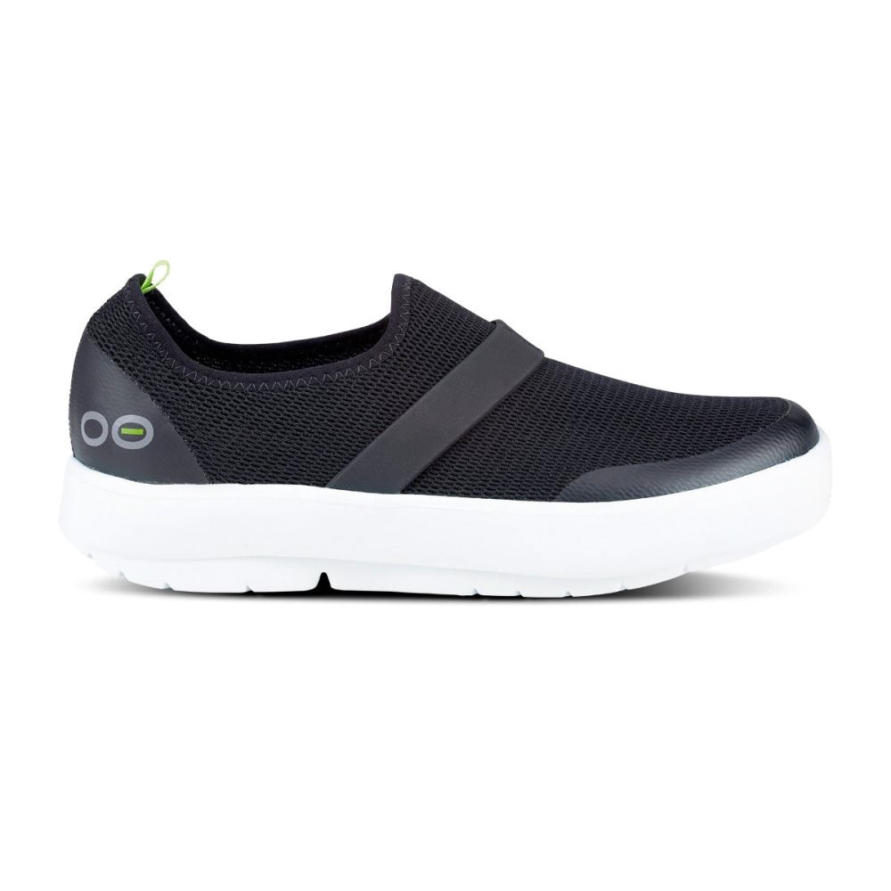 OOFOS Women's OOmg Low Shoe - White Black