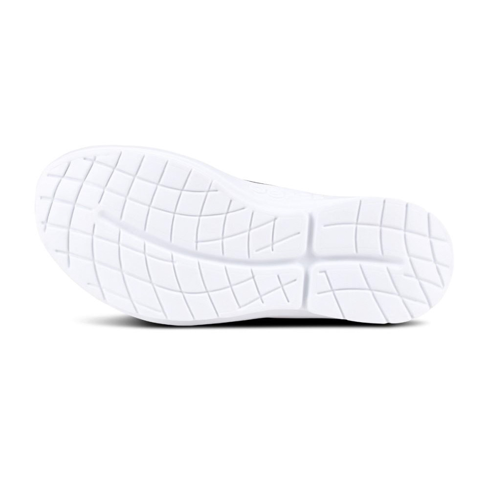 OOFOS Women's OOmg Low Shoe - White Black