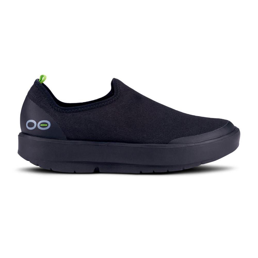 OOFOS Women's OOmg eeZee Low Shoe - Black
