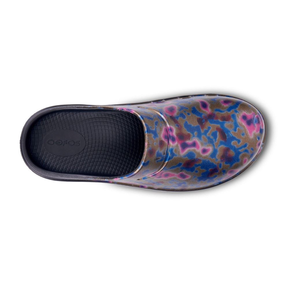 OOFOS Women's OOcloog Limited Edition Clog - Kaleidoscope