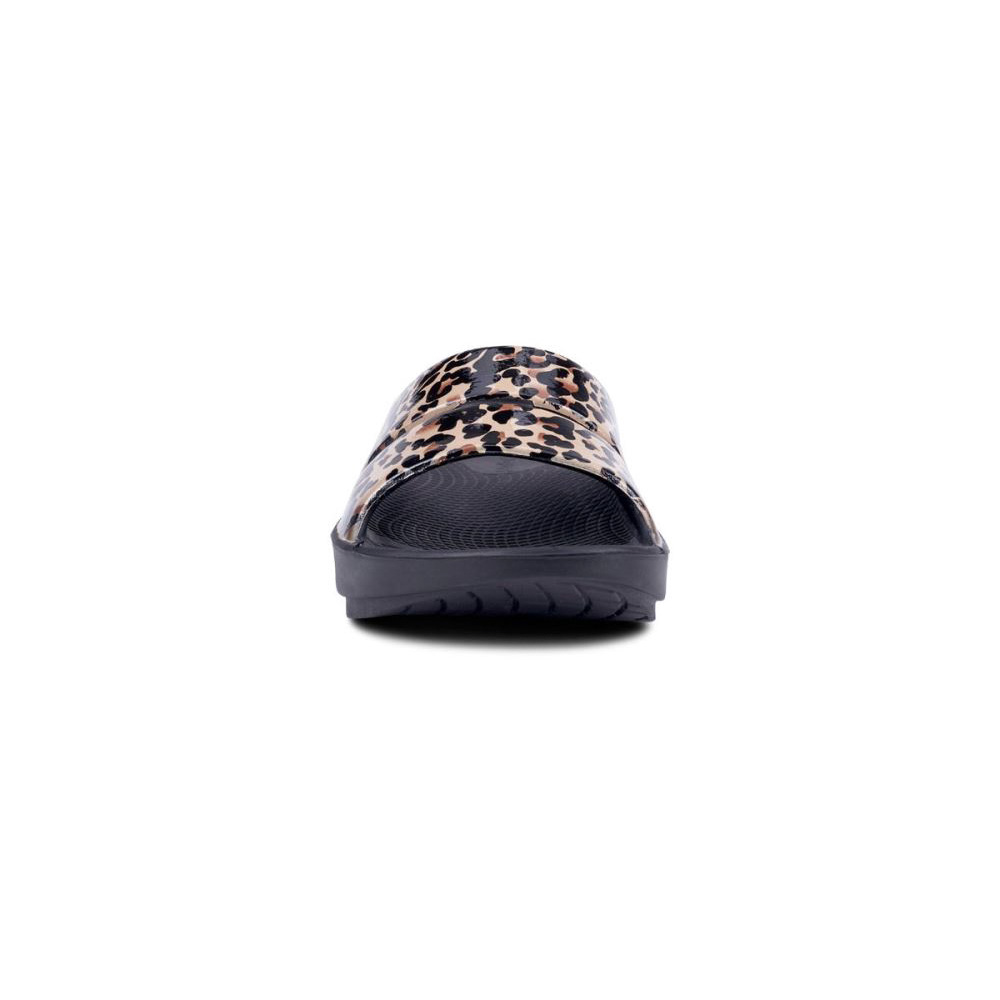 OOFOS Women's OOahh Luxe Slide Sandal - Leopard