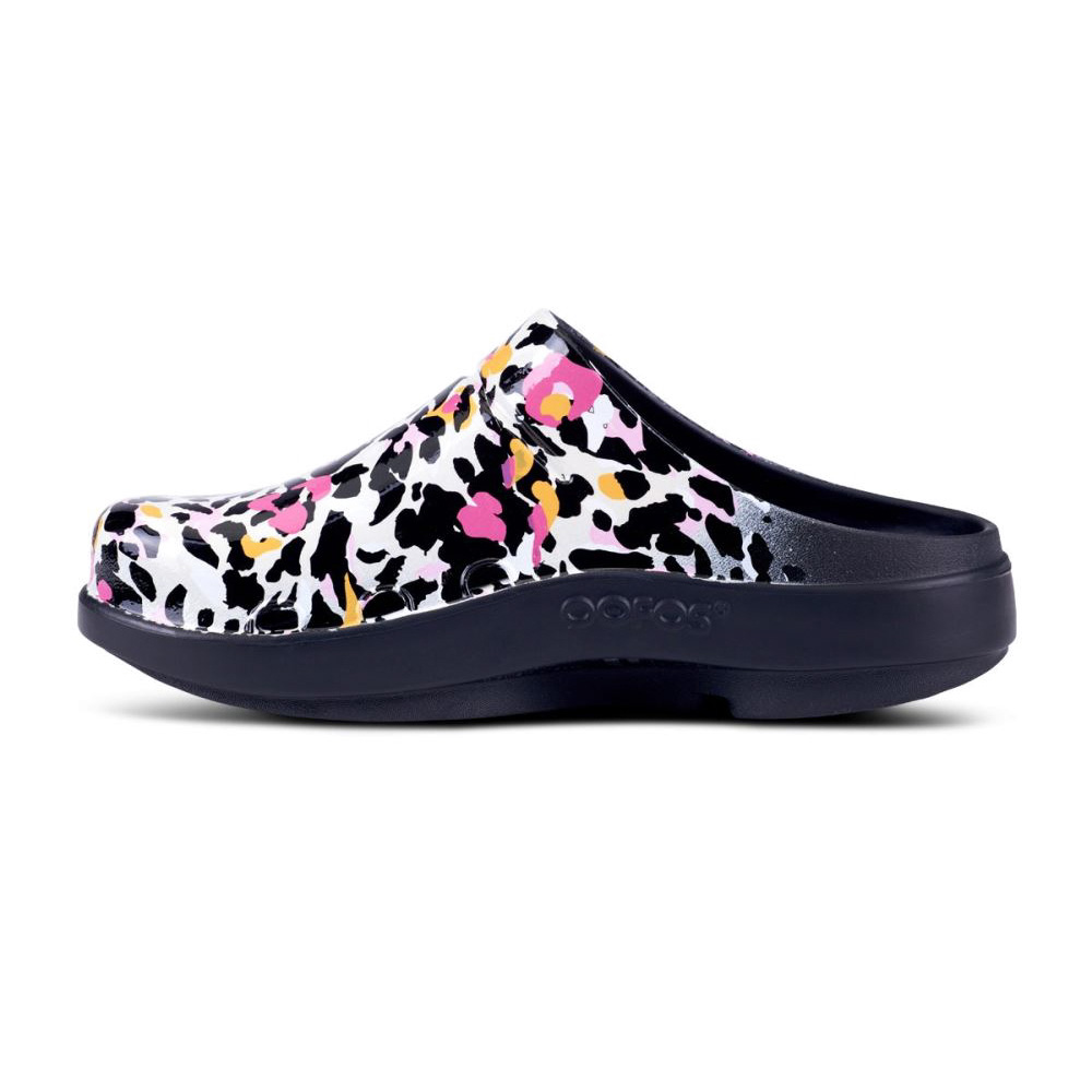OOFOS Women's OOcloog Limited Edition Clog - Tiger Lily