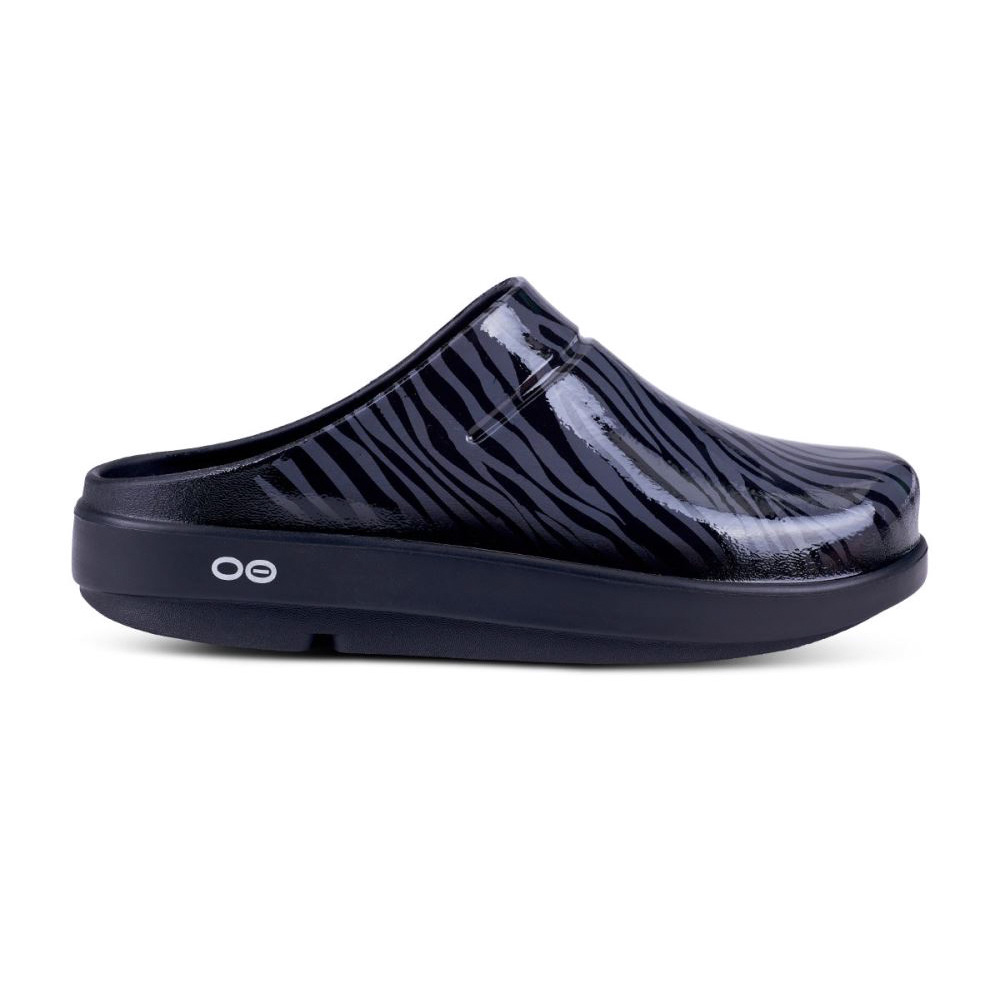 OOFOS Women's OOcloog Limited Edition Clog - Gray Zebra
