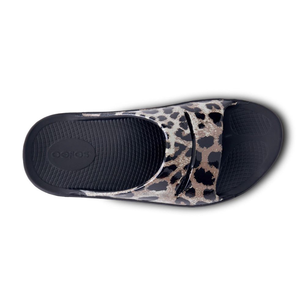 OOFOS Women's OOahh Luxe Slide Sandal - Cheetah
