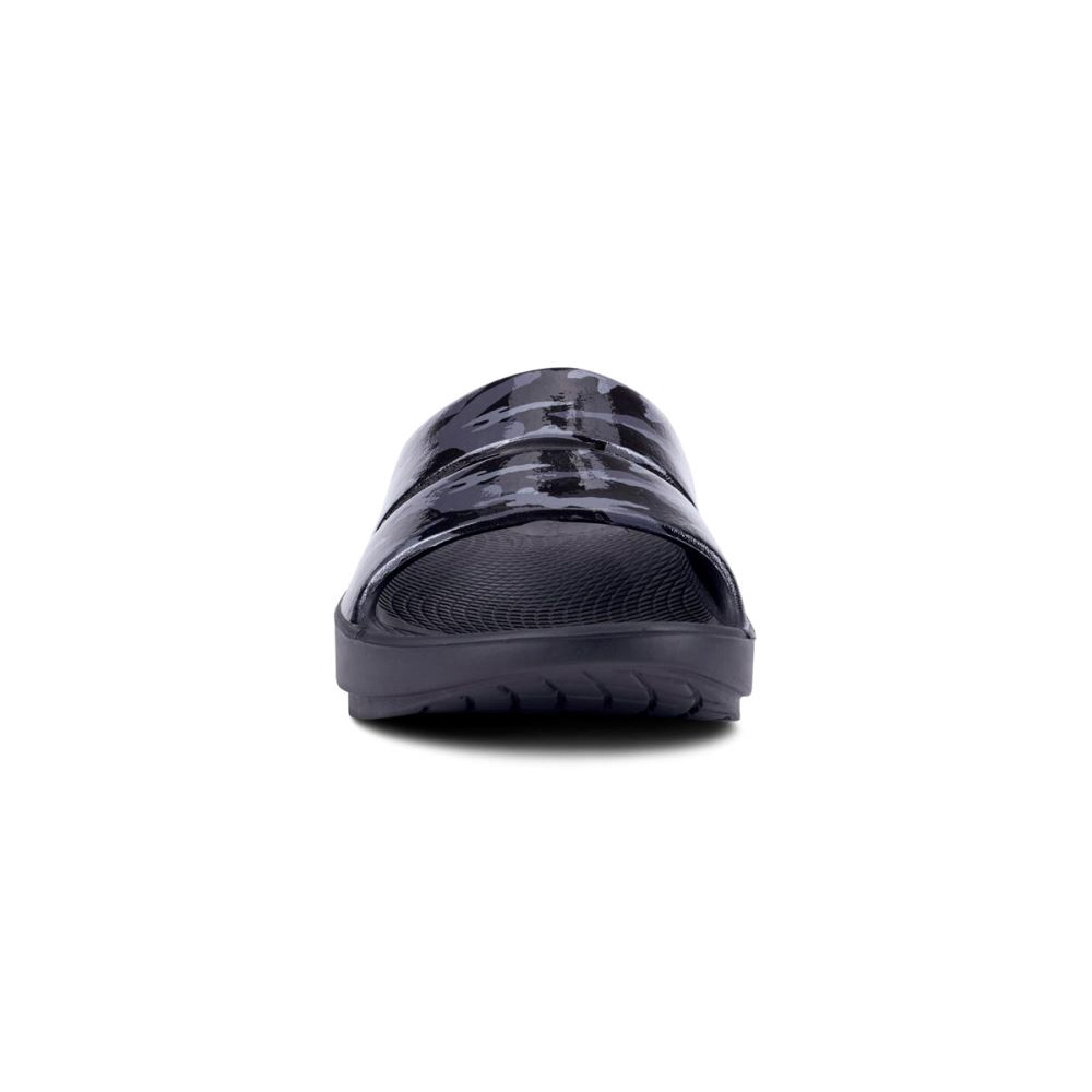 OOFOS Women's OOahh Luxe Slide Sandal - Black Camo