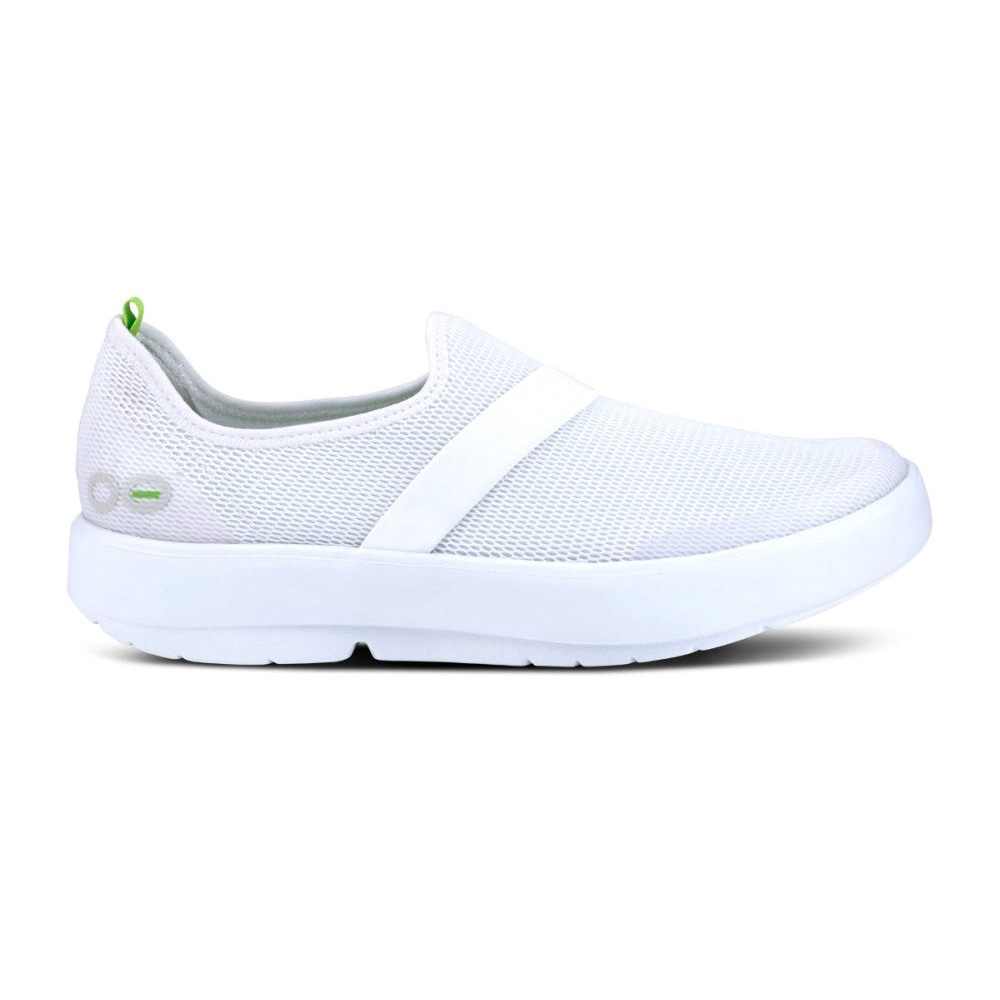 OOFOS Women's OOmg Low Shoe - White