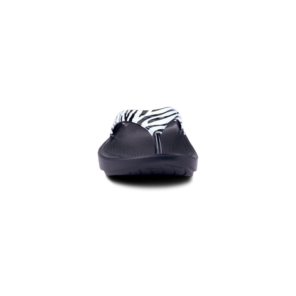 OOFOS Women's OOlala Limited Sandal - Zebra