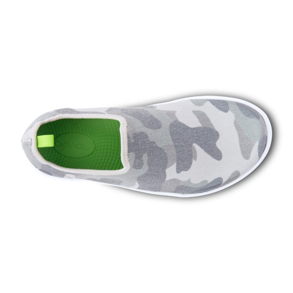 OOFOS Women's OOmg eeZee Low Shoe - Green Camo