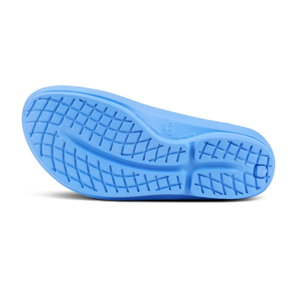 OOFOS Women's OOlala Sandal - Light Blue