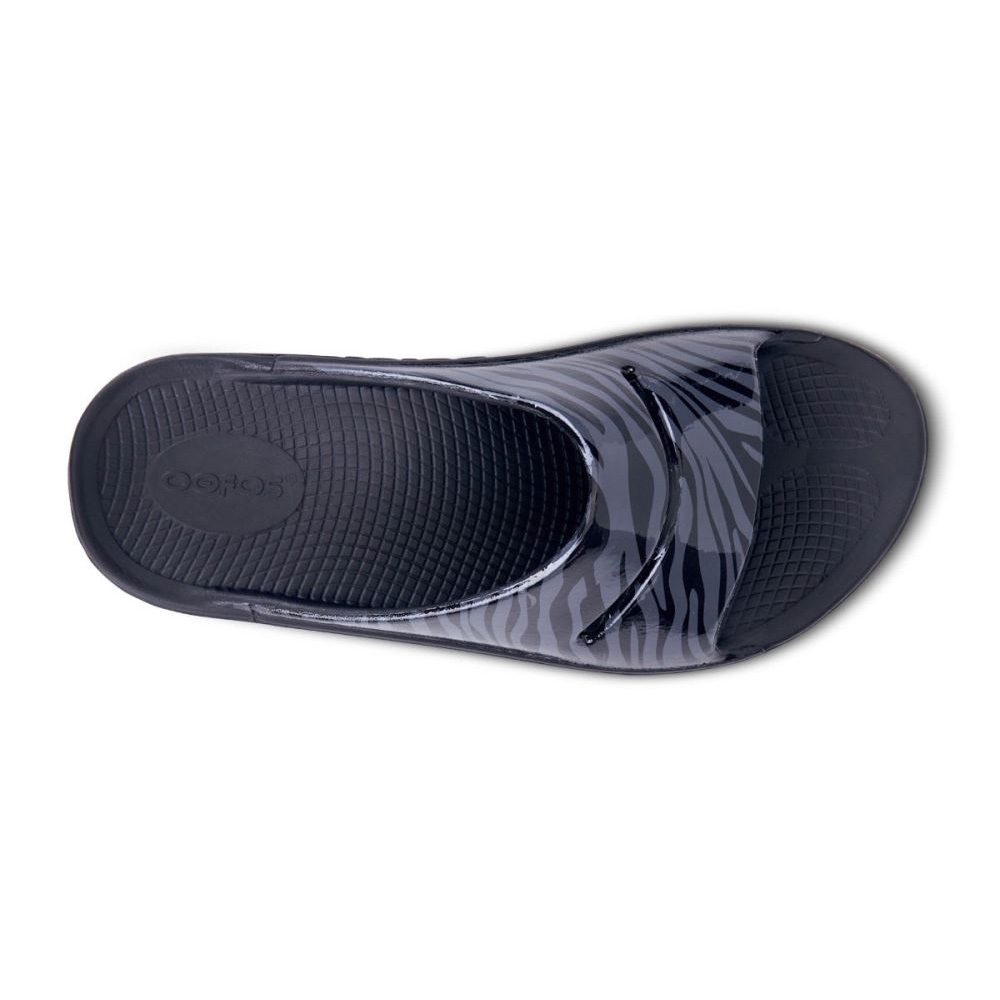 OOFOS Women's OOahh Luxe Slide Sandal - Gray Zebra