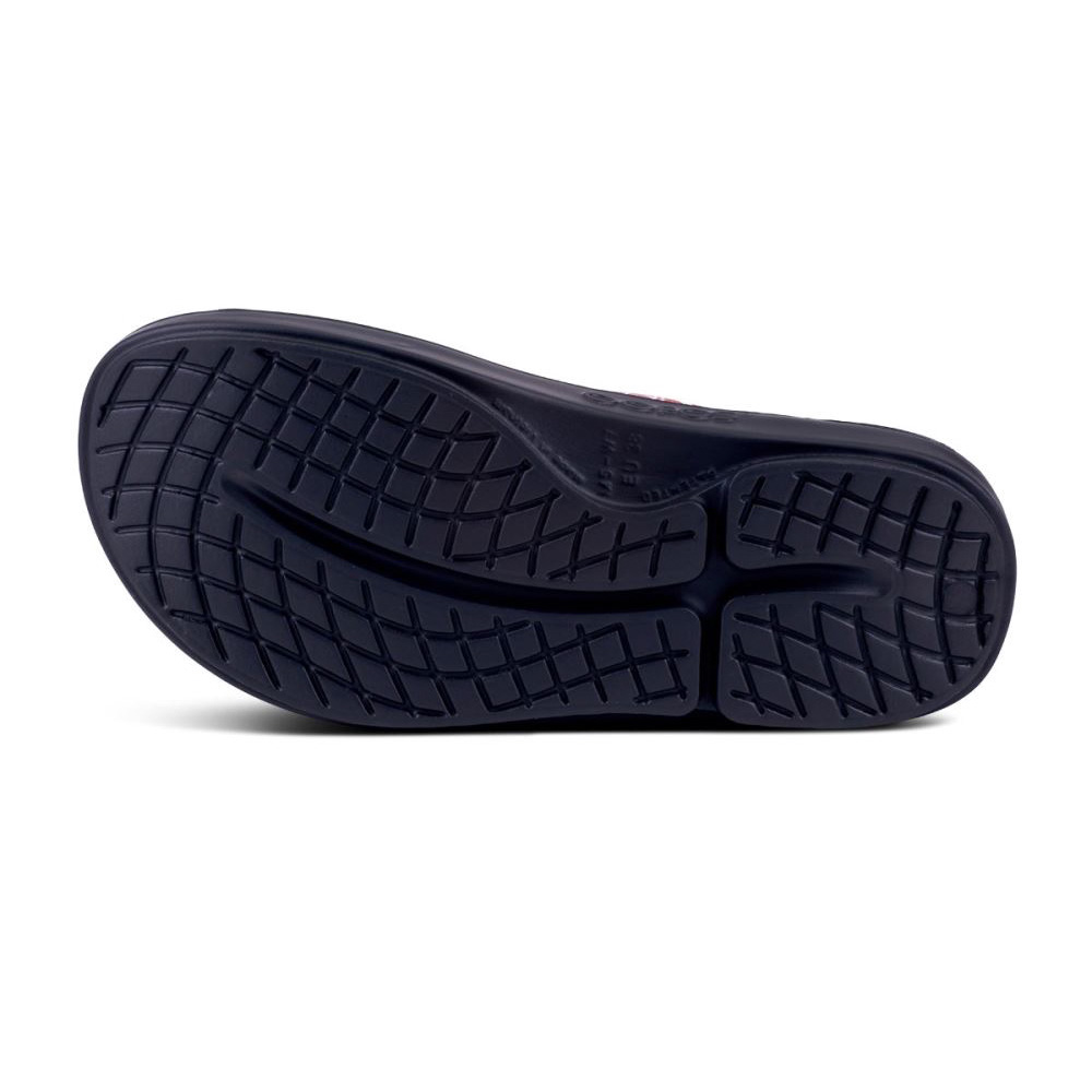 OOFOS Women's OOahh Luxe Slide Sandal - Red Bandana