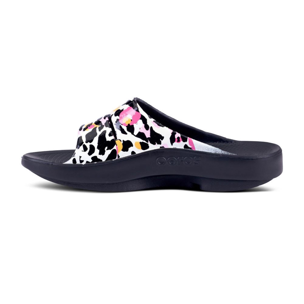 OOFOS Women's OOahh Luxe Slide Sandal - Tiger Lily