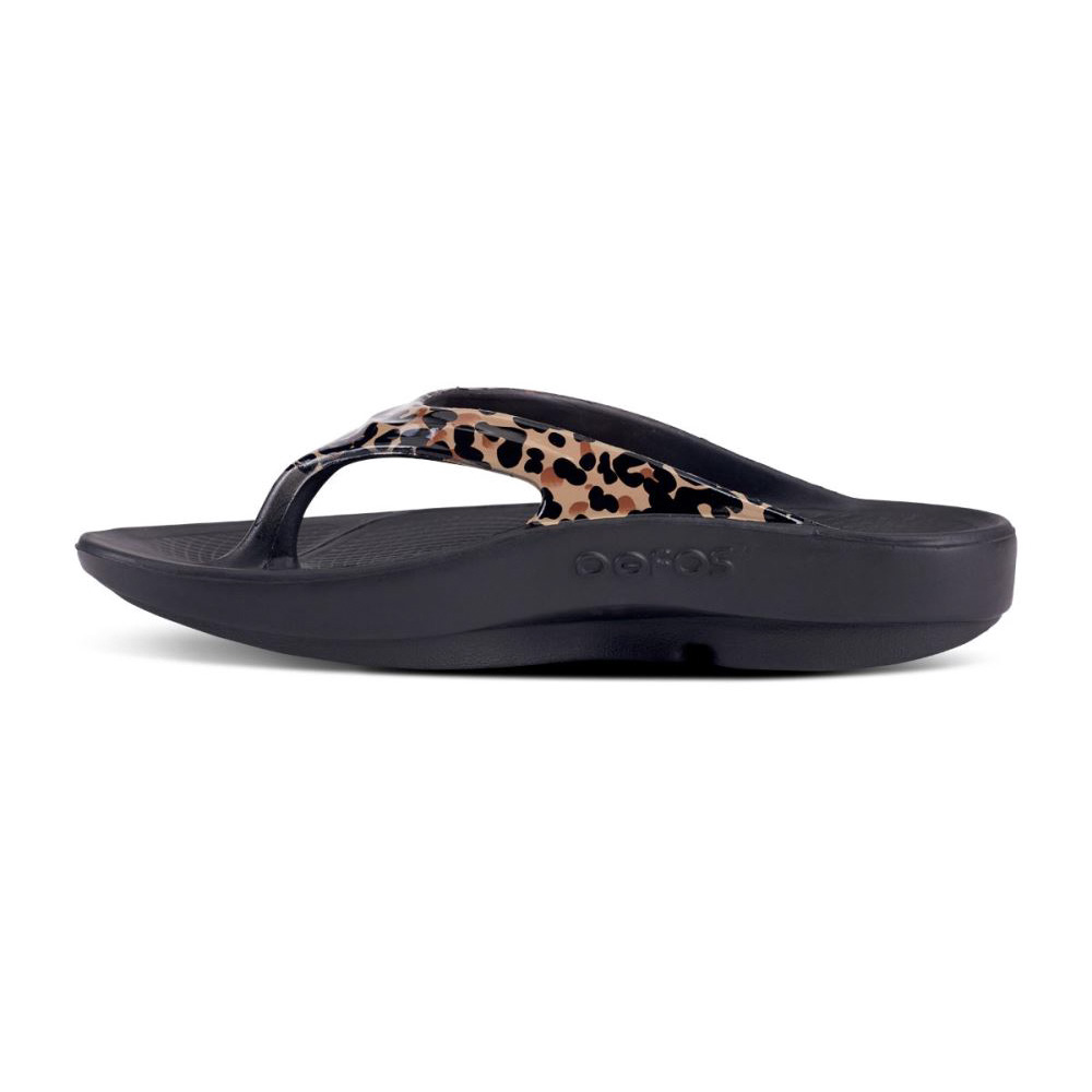 OOFOS Women's OOlala Limited Sandal - Leopard
