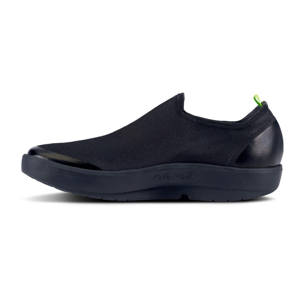 OOFOS Men's OOmg eeZee Low Shoe - Black