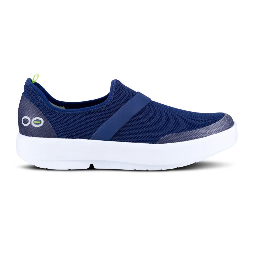 OOFOS Women's OOmg Low Shoe - White Navy