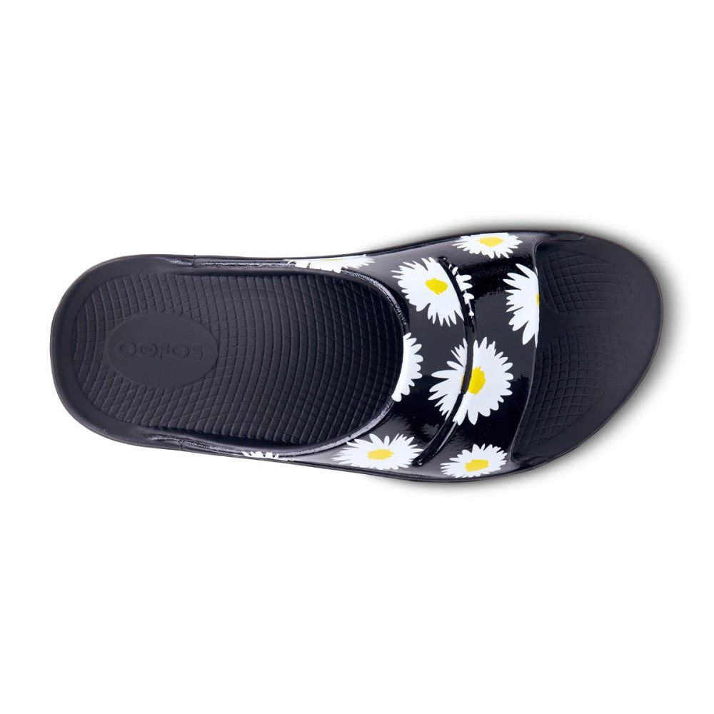 OOFOS Women's OOahh Luxe Slide Sandal - Daisy